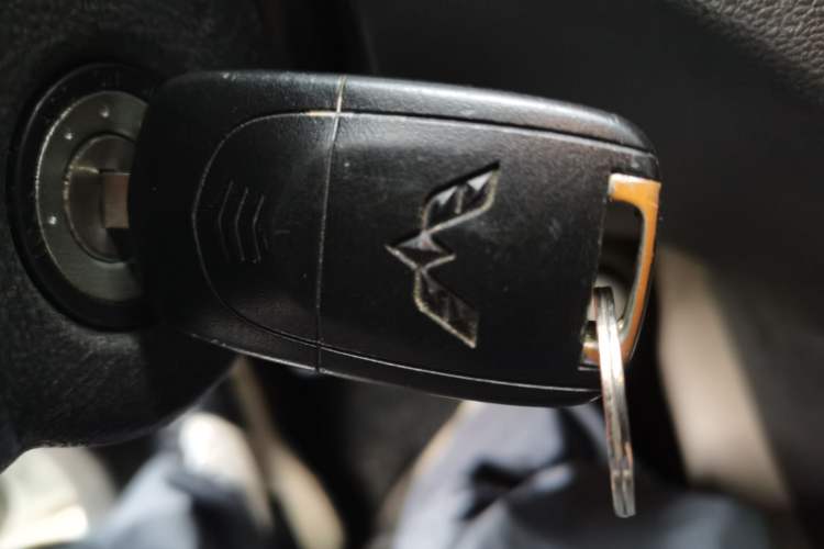 Used Wuling Hongguang 2019 1.5L S Comfort Edition China VI LAR Vehicle Key