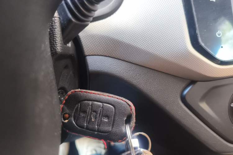 Used Wuling Hongguang 2019 1.5L S Comfort Edition China VI LAR Vehicle Key