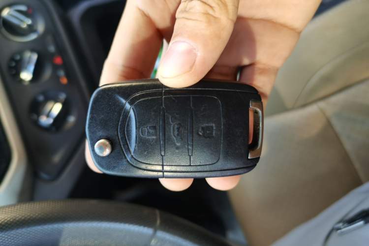 Used Wuling Hongguang 2019 1.5L S Comfort Edition China VI LAR Vehicle Key