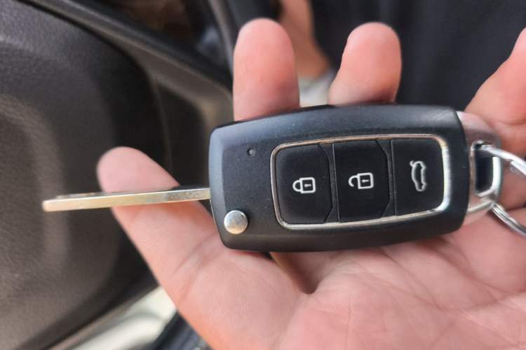 Used Wuling Hongguang 2019 1.5L S Standard Version China VI LAR Vehicle Key