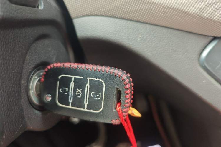 Used Wuling Hongguang 2019 1.5L S Standard Version China VI LAR Vehicle Key