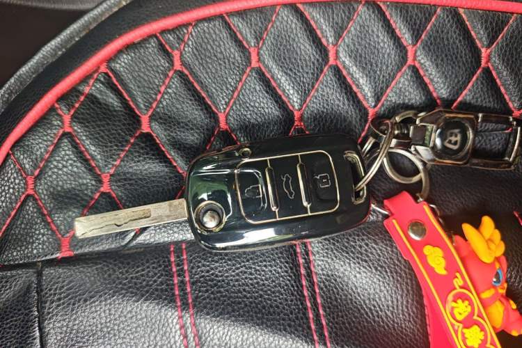 Used Wuling Hongguang 2019 1.5L S Standard Version China VI LAR Vehicle Key