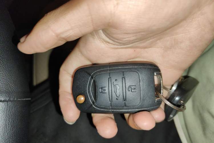 Used Wuling Hongguang 2019 1.5L S Comfort Edition China VI LAR Vehicle Key