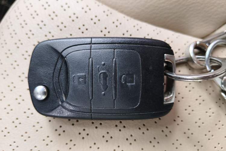 Used Wuling Hongguang 2019 1.5L S Comfort Edition China VI LAR Vehicle Key