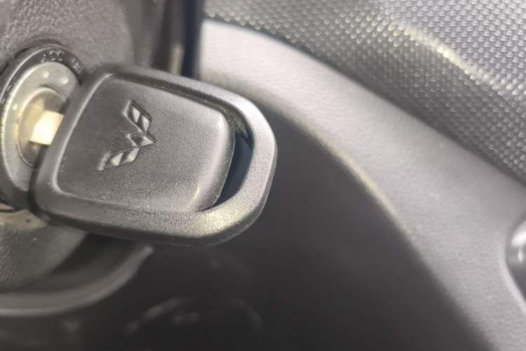Used Wuling Hongguang 2019 1.5L S Basic Version China VI Standard LAR Vehicle Key