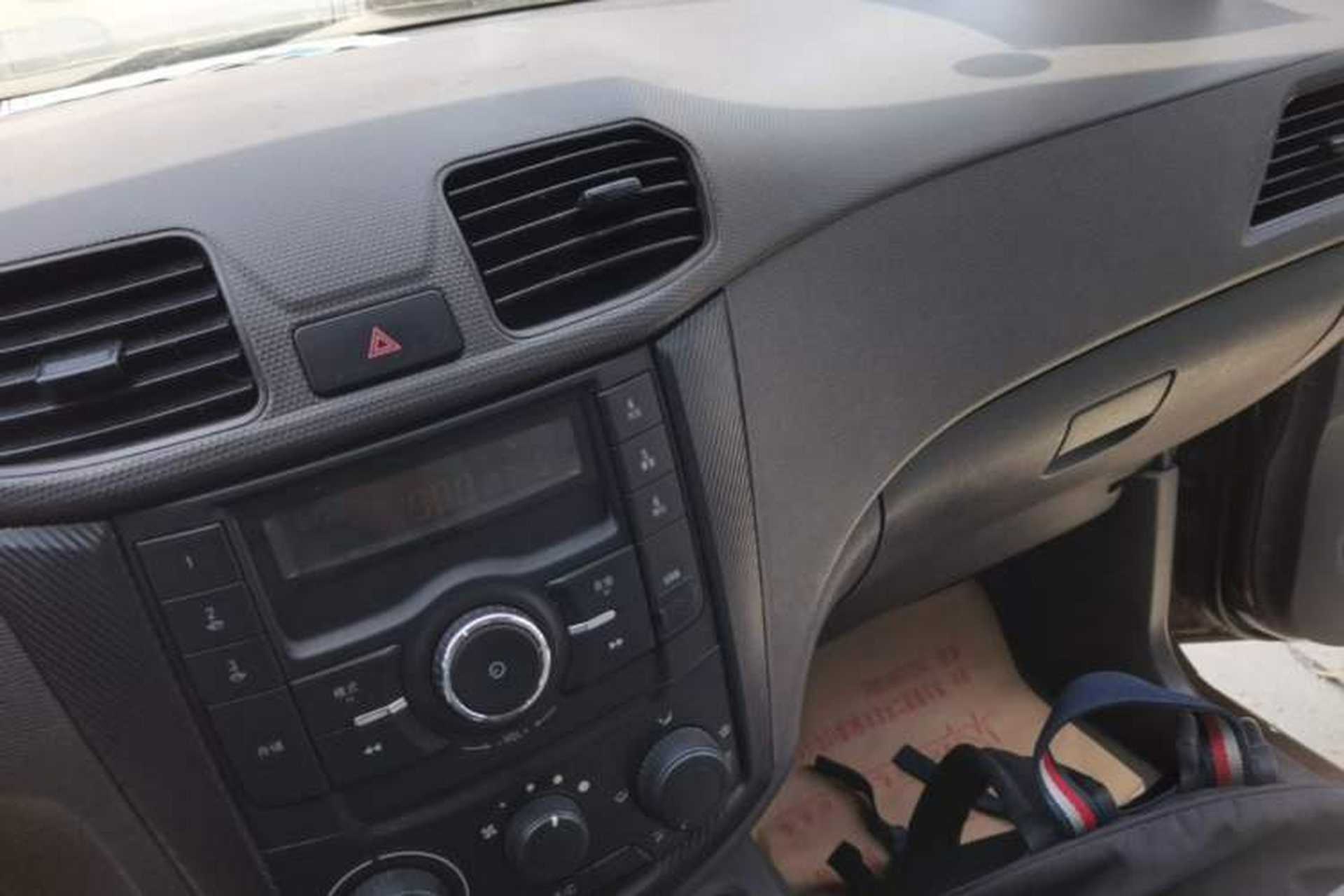 Used Wuling Hongguang 2020 1.2L S Base Model China VI LSI Audio And AC Panel