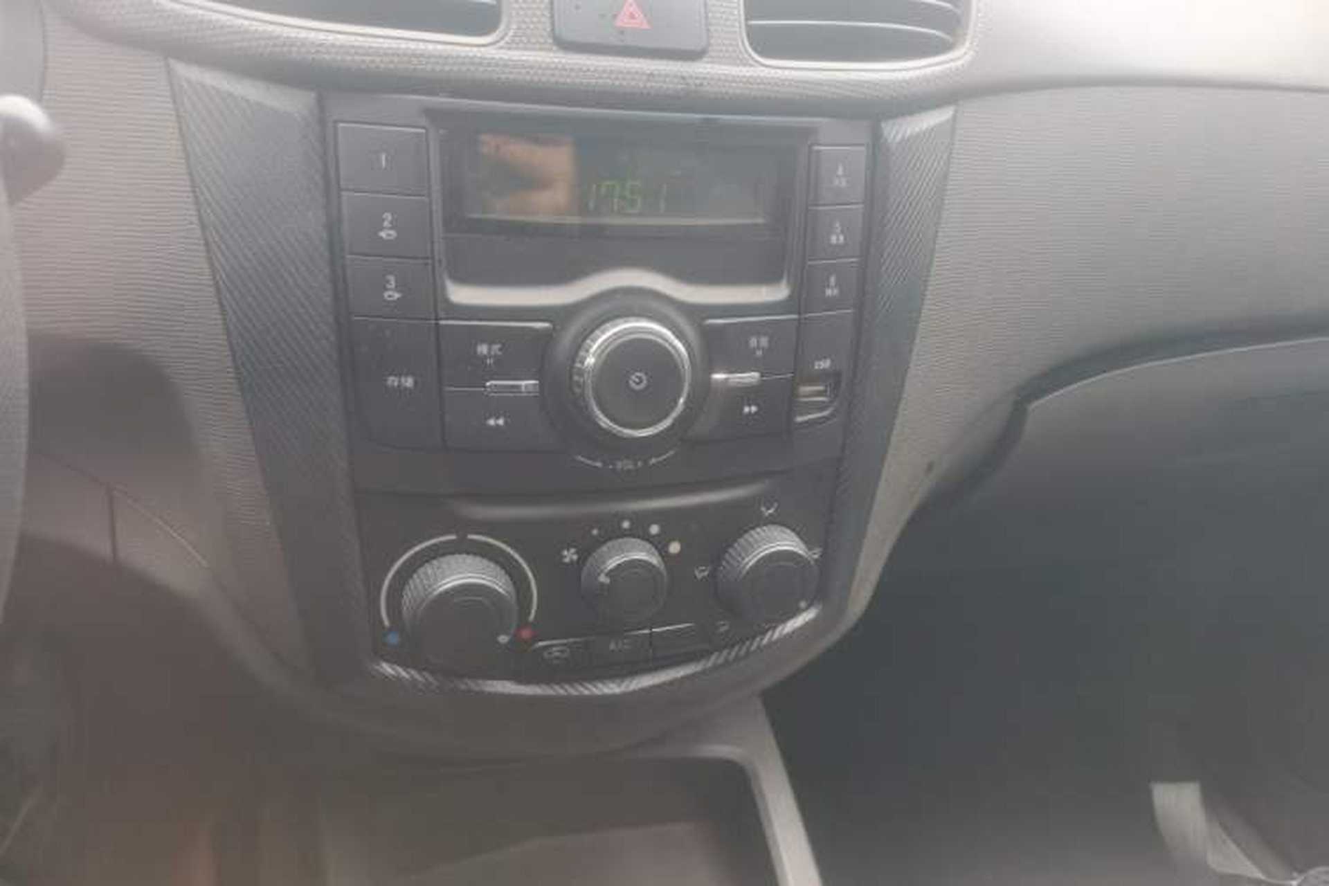 Used Wuling Hongguang 2020 1.2L S Base Model China VI LSI Audio And AC Panel