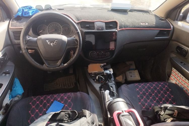 Used Wuling Hongguang 2020 1.2L S Base Model China VI LSI Center Console
