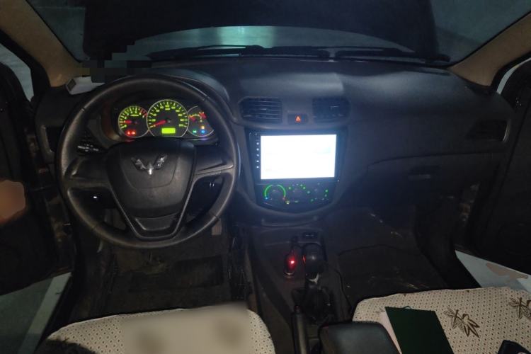 Used Wuling Hongguang 2020 1.2L S Base Model China VI LSI Center Console