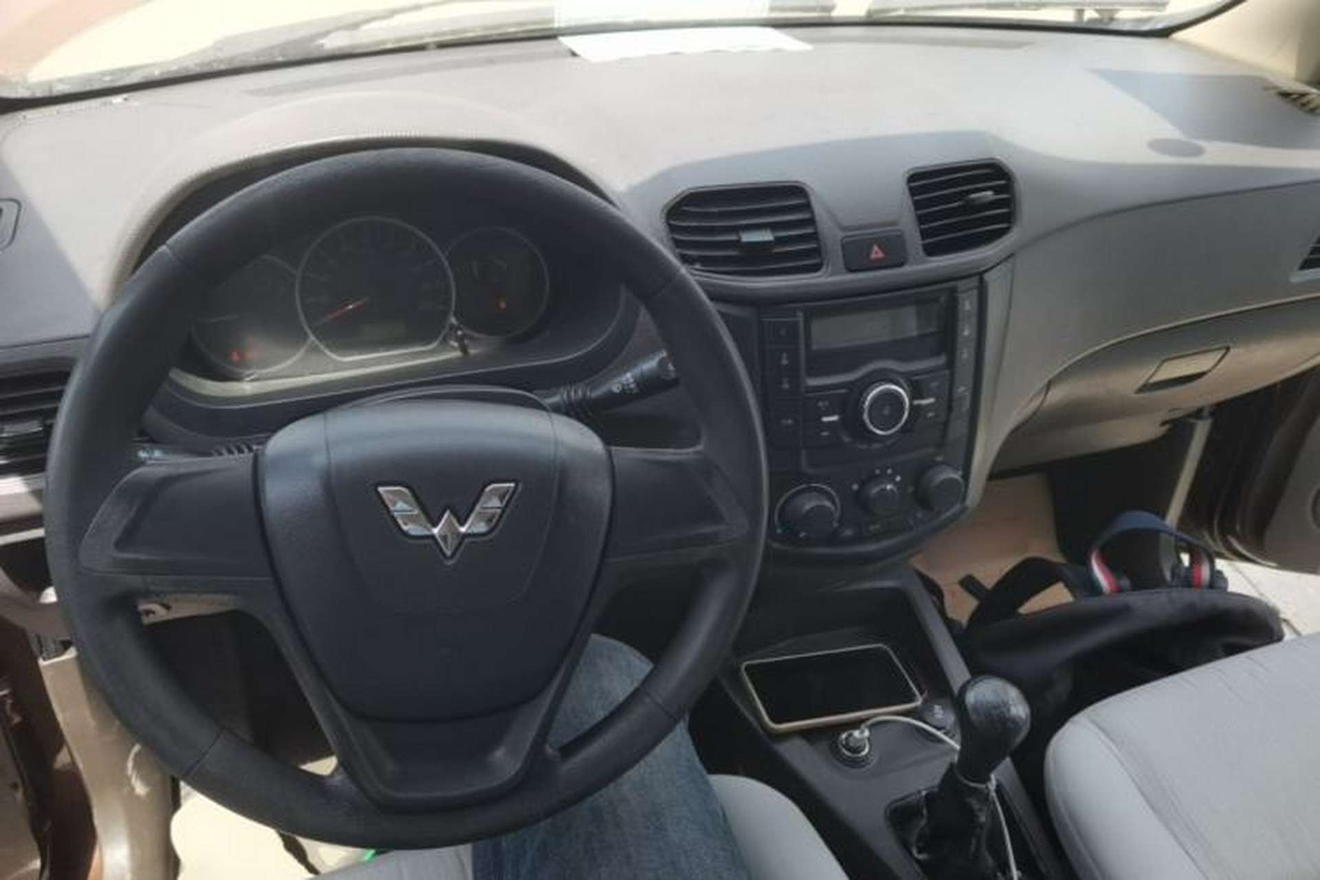 Used Wuling Hongguang 2020 1.2L S Base Model China VI LSI Center Console