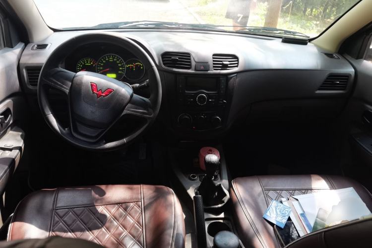 Used Wuling Hongguang 2020 1.2L S Base Model China VI LSI Center Console