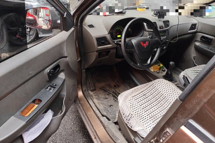 Used Wuling Hongguang 2020 1.2L S Base Model China VI LSI Driver Seat