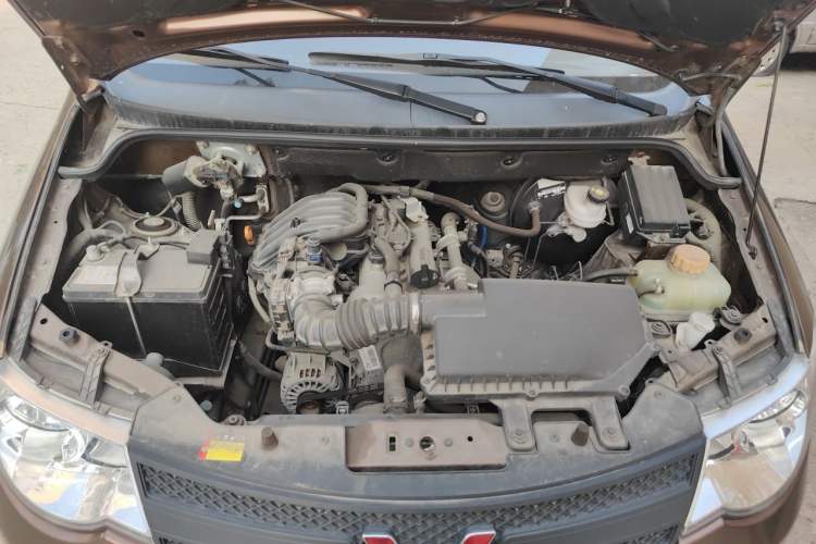 Used Wuling Hongguang 2020 1.2L S Base Model China VI LSI Engine Bay