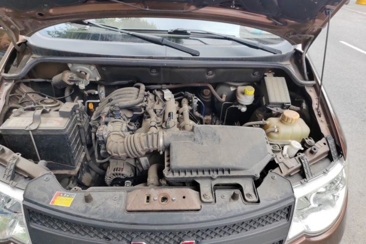 Used Wuling Hongguang 2020 1.2L S Base Model China VI LSI Engine Bay