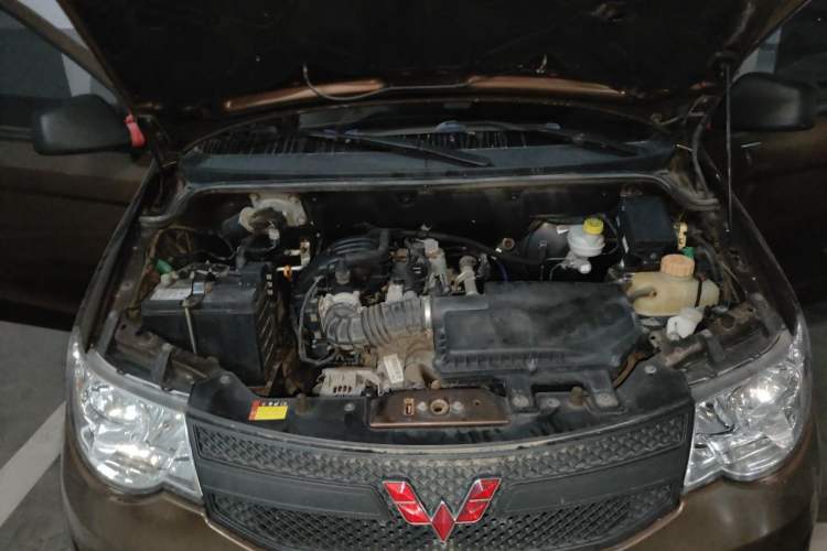 Used Wuling Hongguang 2020 1.2L S Base Model China VI LSI Engine Bay