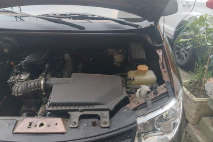 Used Wuling Hongguang 2020 1.2L S Base Model China VI LSI Engine Bay Left
