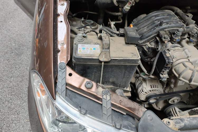 Used Wuling Hongguang 2020 1.2L S Base Model China VI LSI Engine Bay Right