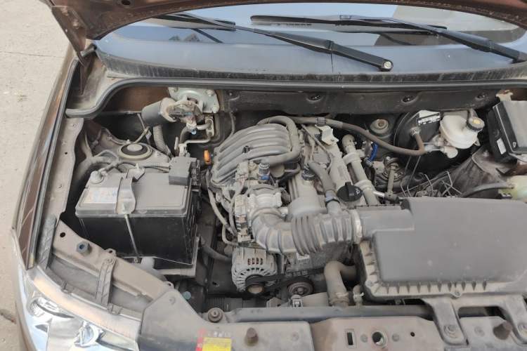 Used Wuling Hongguang 2020 1.2L S Base Model China VI LSI Engine Bay Right