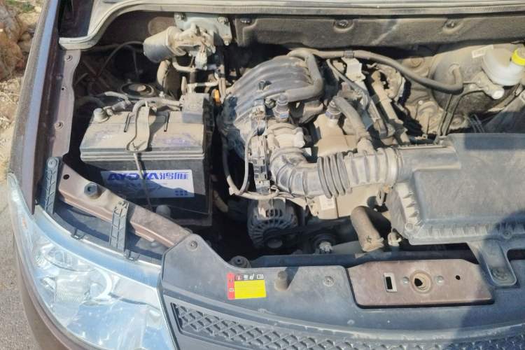 Used Wuling Hongguang 2020 1.2L S Base Model China VI LSI Engine Bay Right