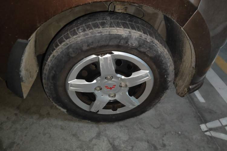 Used Wuling Hongguang 2020 1.2L S Base Model China VI LSI Exterior 1