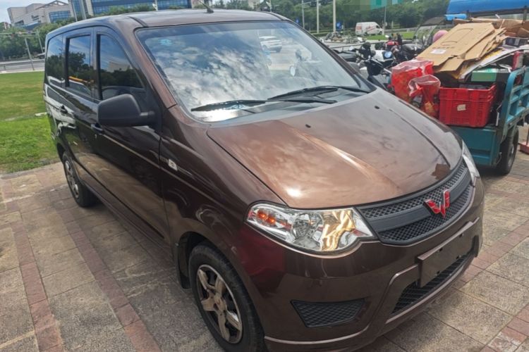Used Wuling Hongguang 2020 1.2L S Base Model China VI LSI Front Right 45 Deg