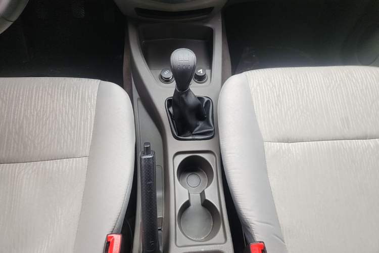 Used Wuling Hongguang 2020 1.2L S Base Model China VI LSI Gear Lever