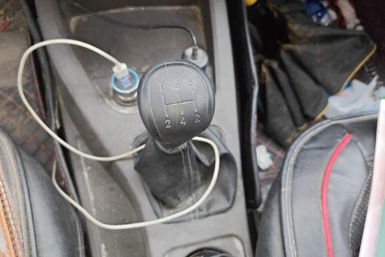 Used Wuling Hongguang 2020 1.2L S Base Model China VI LSI Gear Lever