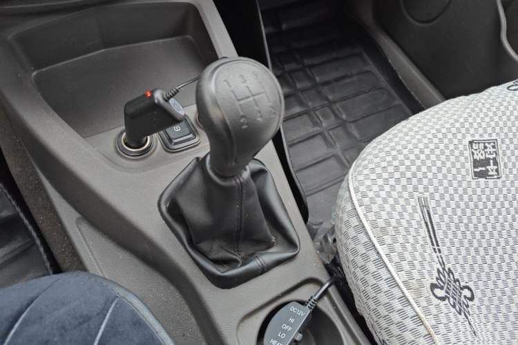 Used Wuling Hongguang 2020 1.2L S Base Model China VI LSI Gear Lever
