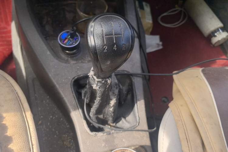 Used Wuling Hongguang 2020 1.2L S Base Model China VI LSI Gear Lever
