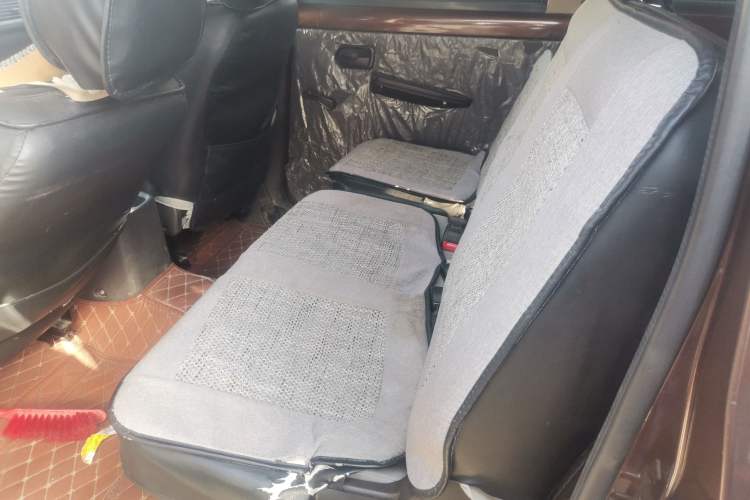 Used Wuling Hongguang 2020 1.2L S Base Model China VI LSI Interior 4