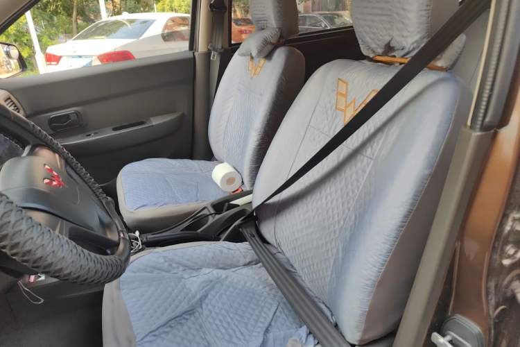 Used Wuling Hongguang 2020 1.2L S Base Model China VI LSI Left Front Seat