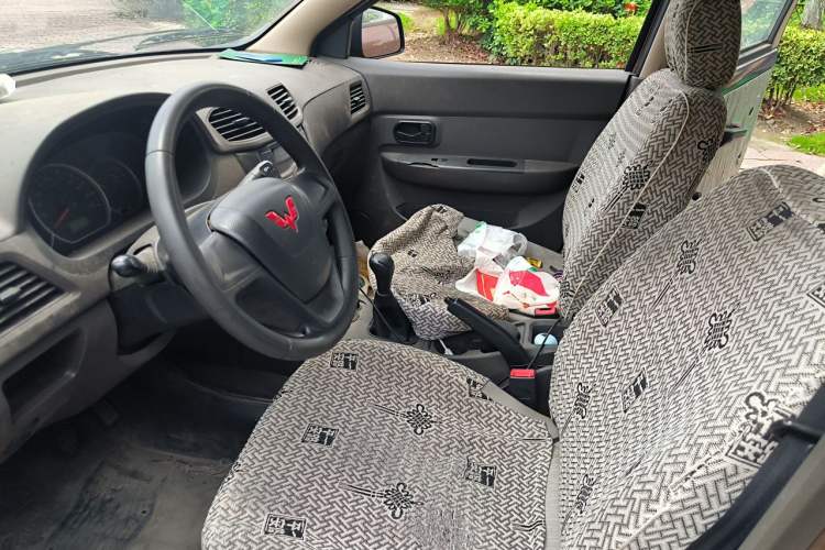 Used Wuling Hongguang 2020 1.2L S Base Model China VI LSI Left Front Seat