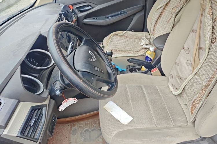 Used Wuling Hongguang 2020 1.2L S Base Model China VI LSI Left Front Seat