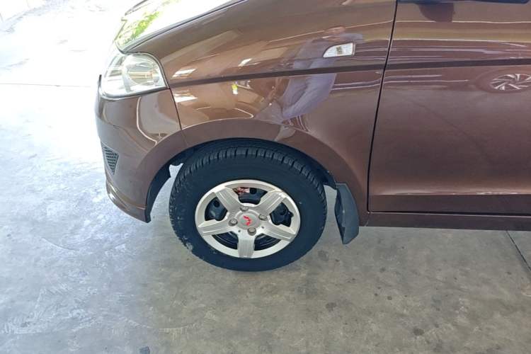 Used Wuling Hongguang 2020 1.2L S Base Model China VI LSI Left Front Wheel Hub
