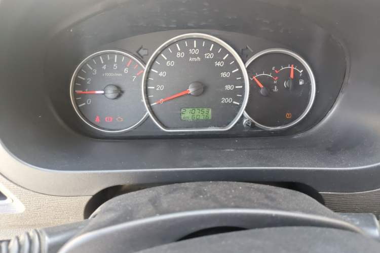 Used Wuling Hongguang 2020 1.2L S Base Model China VI LSI Odometer Close Up