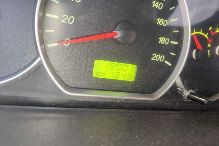 Used Wuling Hongguang 2020 1.2L S Base Model China VI LSI Odometer Close Up