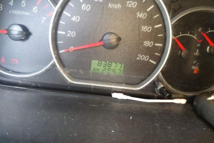 Used Wuling Hongguang 2020 1.2L S Base Model China VI LSI Odometer Close Up