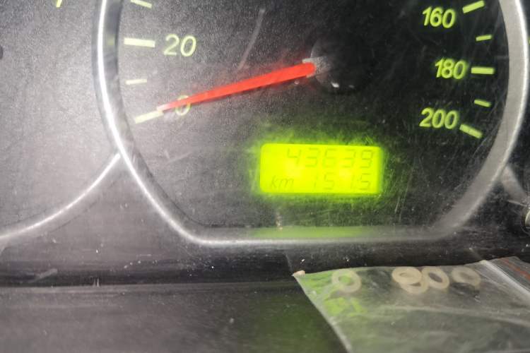 Used Wuling Hongguang 2020 1.2L S Base Model China VI LSI Odometer Close Up