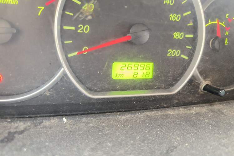 Used Wuling Hongguang 2020 1.2L S Base Model China VI LSI Odometer Close Up