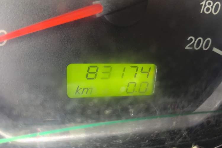 Used Wuling Hongguang 2020 1.2L S Base Model China VI LSI Odometer Close Up