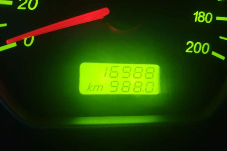Used Wuling Hongguang 2020 1.2L S Base Model China VI LSI Odometer Close Up