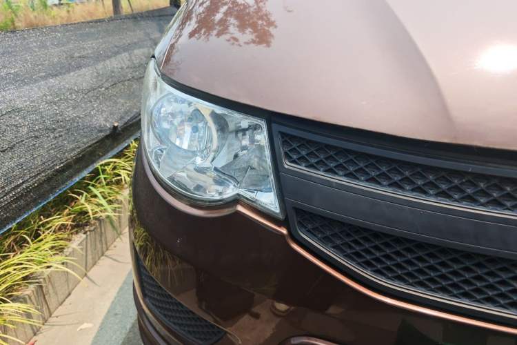 Used Wuling Hongguang 2020 1.2L S Base Model China VI LSI Right Front Headlight