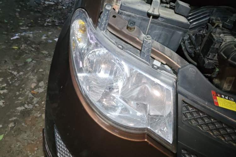 Used Wuling Hongguang 2020 1.2L S Base Model China VI LSI Right Front Headlight