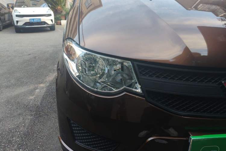 Used Wuling Hongguang 2020 1.2L S Base Model China VI LSI Right Front Headlight