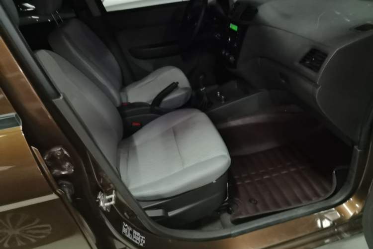 Used Wuling Hongguang 2020 1.2L S Base Model China VI LSI Right Front Seat