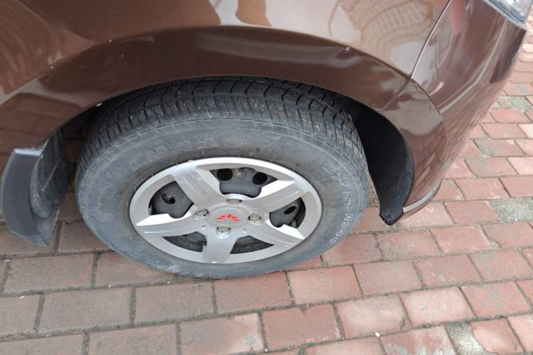 Used Wuling Hongguang 2020 1.2L S Base Model China VI LSI Right Front Wheel Hub