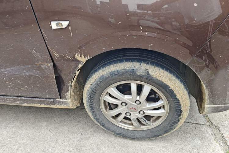 Used Wuling Hongguang 2020 1.2L S Base Model China VI LSI Right Front Wheel Hub