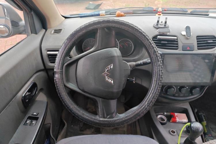Used Wuling Hongguang 2020 1.2L S Base Model China VI LSI Steering Wheel