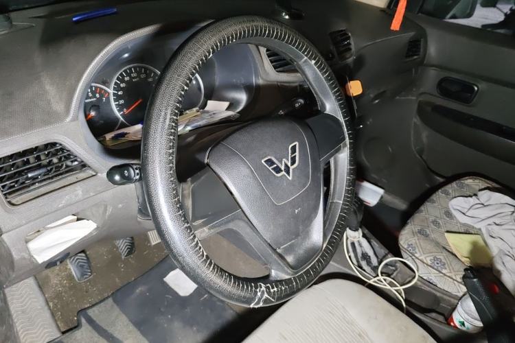 Used Wuling Hongguang 2020 1.2L S Base Model China VI LSI Steering Wheel