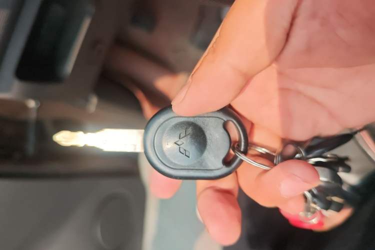 Used Wuling Hongguang 2020 1.2L S Base Model China VI LSI Vehicle Key